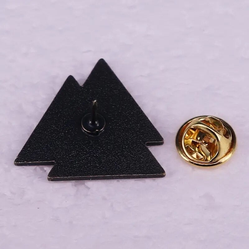 Valknut Viking symbol brooch pin accessories - three geometric interlocked triangles